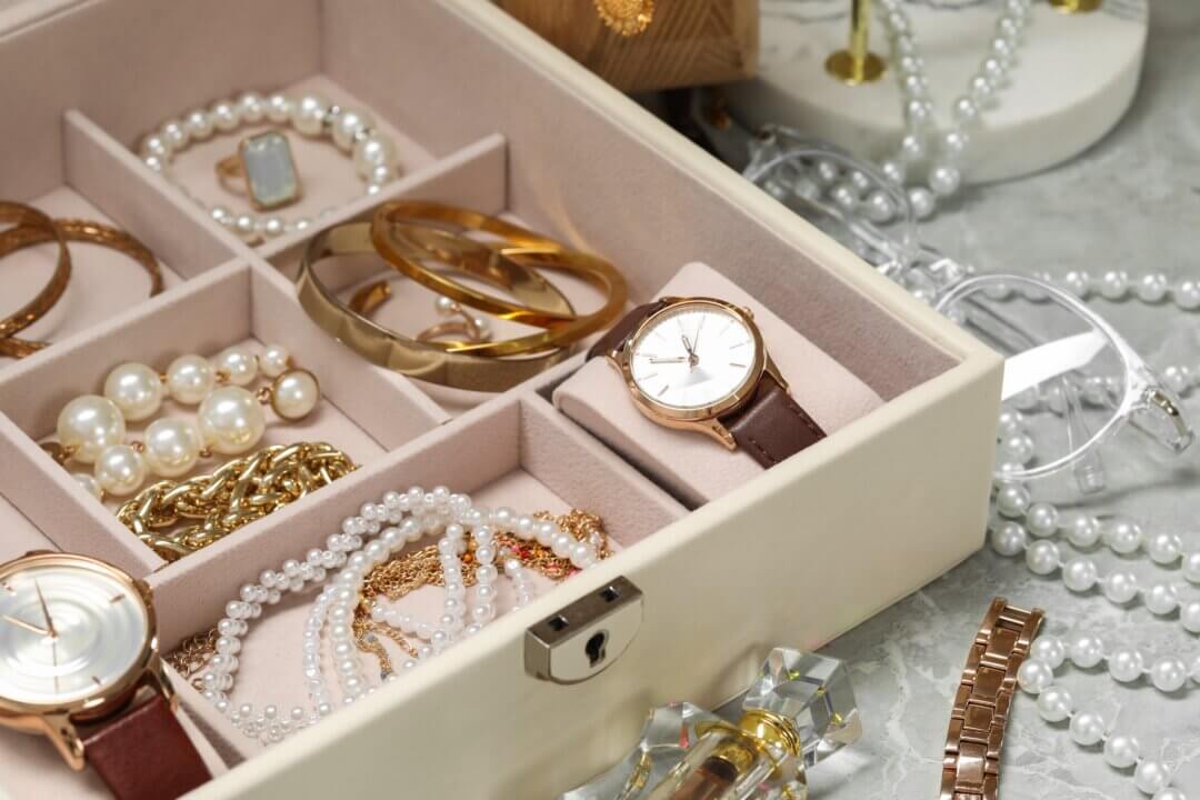 ハンドメイド 数珠 時計置き 運気上昇？ 腕時計とパワーストーン
