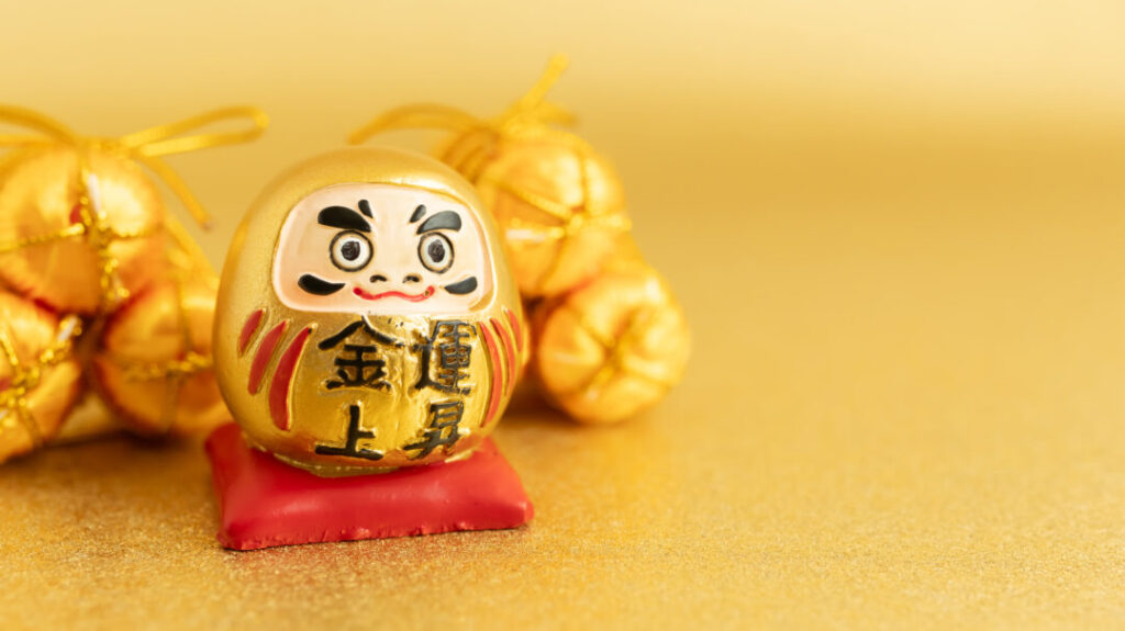 なぜルチルクォーツは金運の石と呼ばれるのか